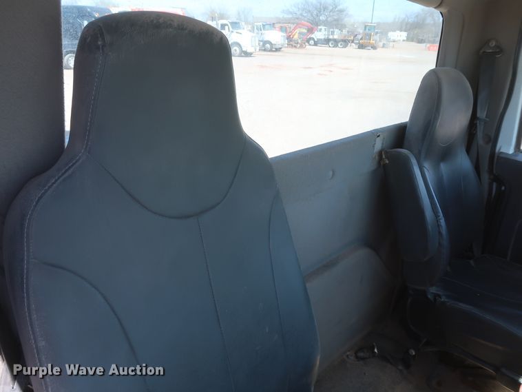 image for item DK3680 2012 International TranStar 8600  semi truck