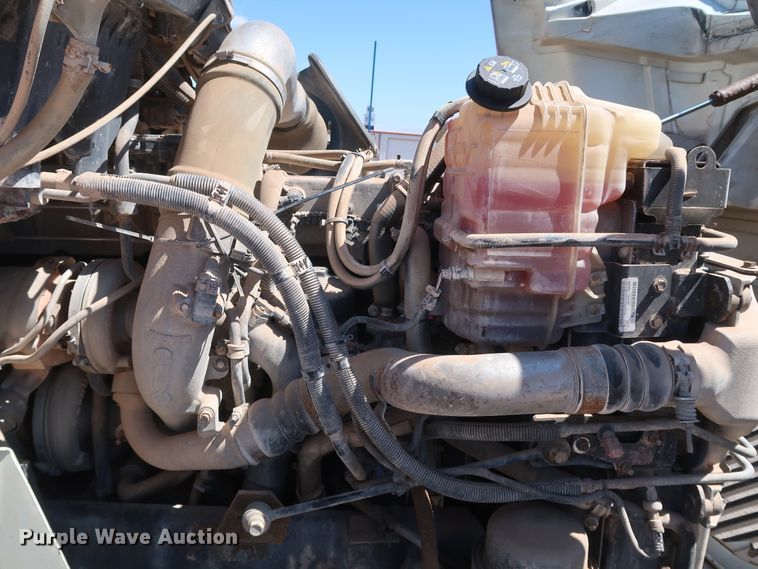 image for item DK3680 2012 International TranStar 8600  semi truck