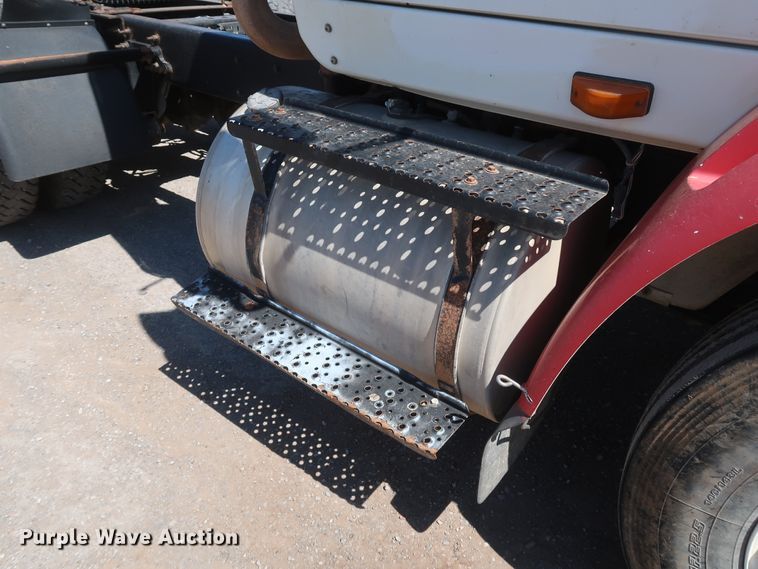 image for item DK3680 2012 International TranStar 8600  semi truck