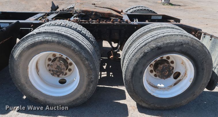 image for item DK3680 2012 International TranStar 8600  semi truck