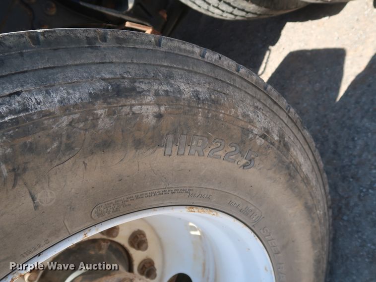 image for item DK3680 2012 International TranStar 8600  semi truck