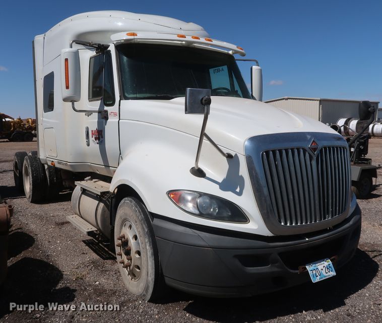 image for item DK3681 2012 International ProStar Plus 122  semi truck