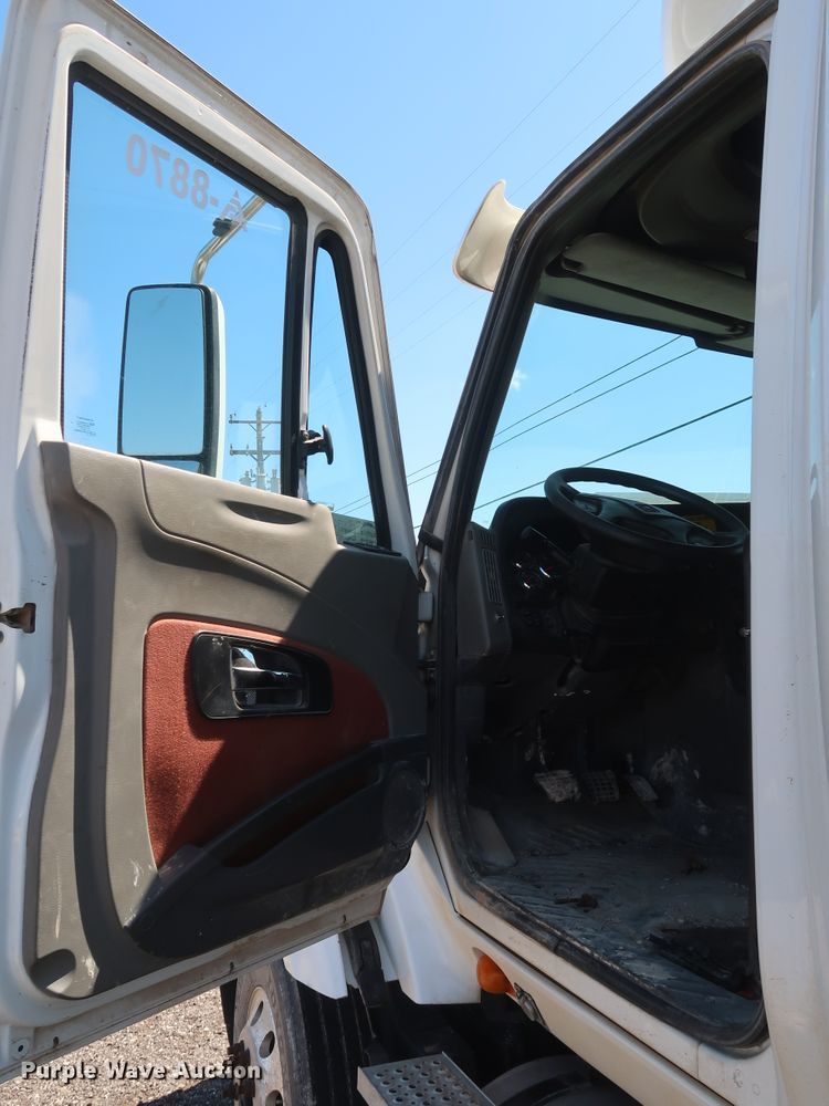 image for item DK3681 2012 International ProStar Plus 122  semi truck