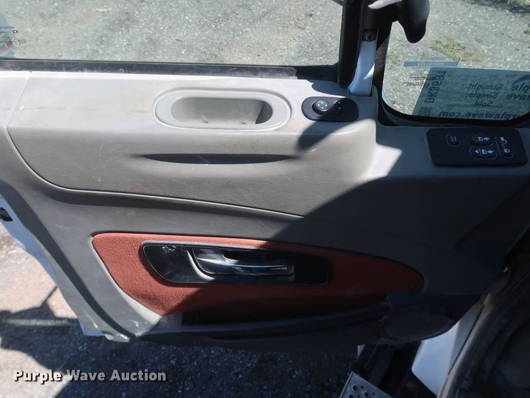 image for item DK3681 2012 International ProStar Plus 122  semi truck