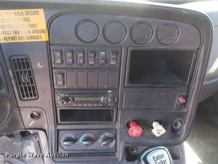 image for item DK3681 2012 International ProStar Plus 122  semi truck