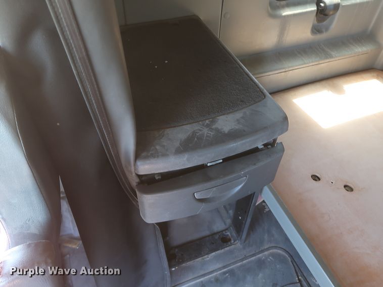 image for item DK3681 2012 International ProStar Plus 122  semi truck