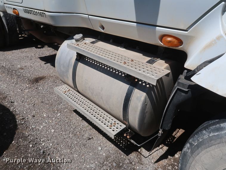 image for item DK3681 2012 International ProStar Plus 122  semi truck