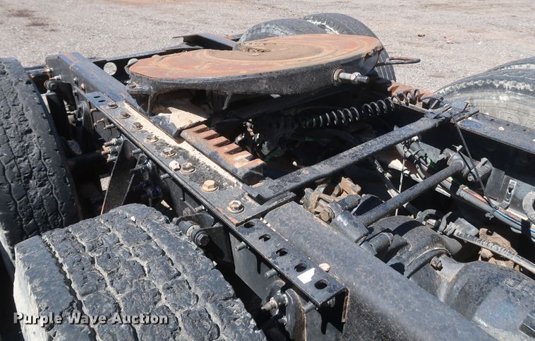 image for item DK3681 2012 International ProStar Plus 122  semi truck