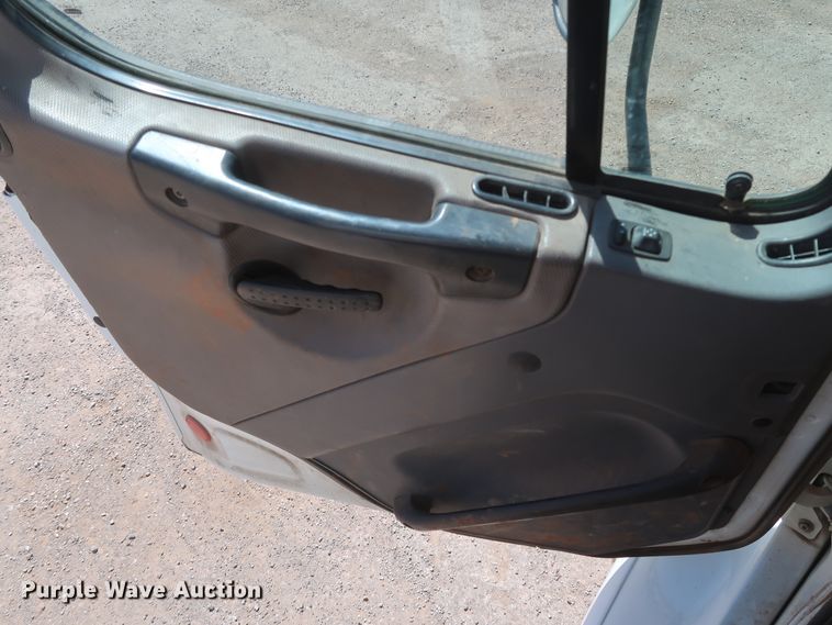 image for item DK3682 2011 Freightliner Business Class M2 112  vacuum truck