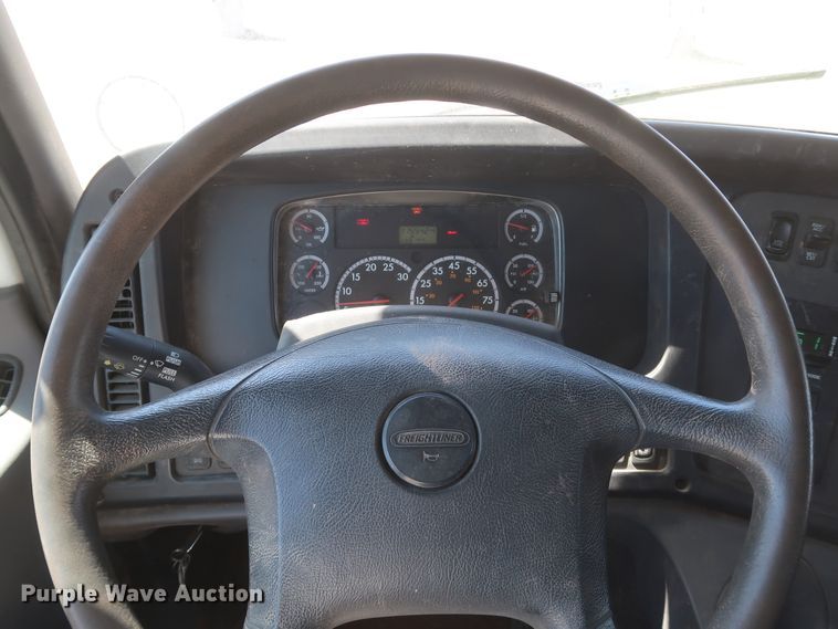 image for item DK3682 2011 Freightliner Business Class M2 112  vacuum truck