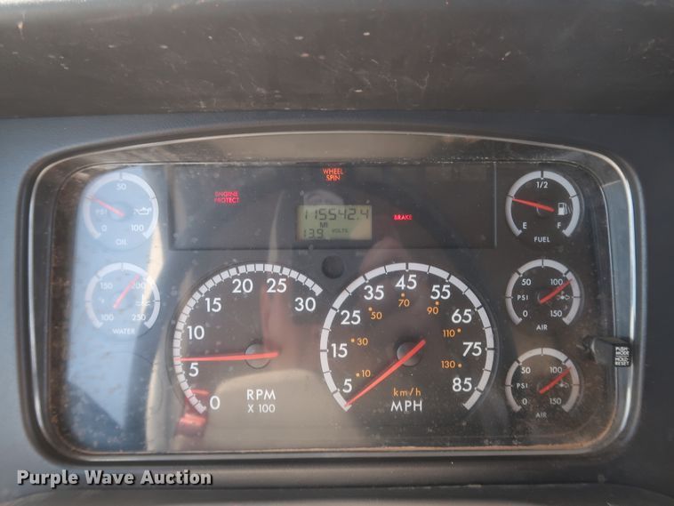 image for item DK3682 2011 Freightliner Business Class M2 112  vacuum truck