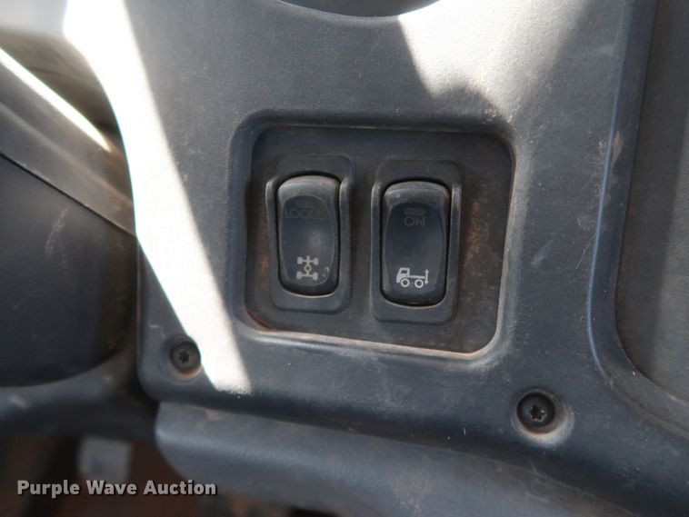 image for item DK3682 2011 Freightliner Business Class M2 112  vacuum truck