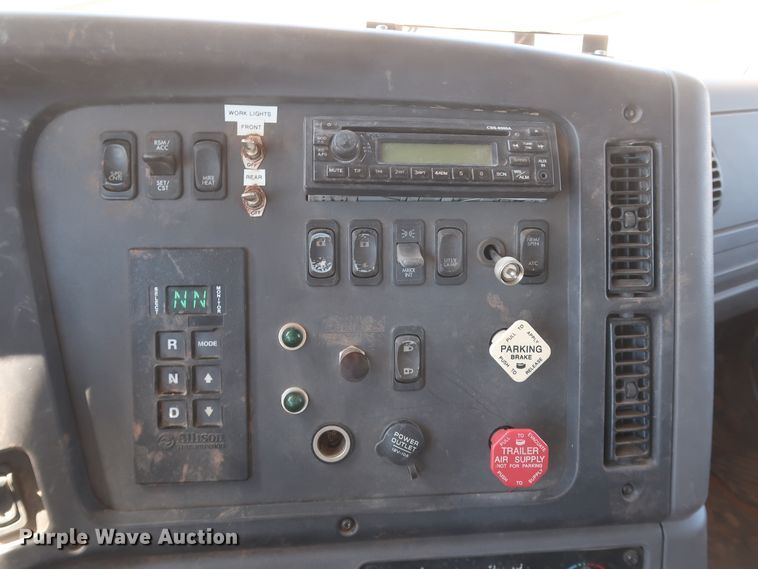 image for item DK3682 2011 Freightliner Business Class M2 112  vacuum truck