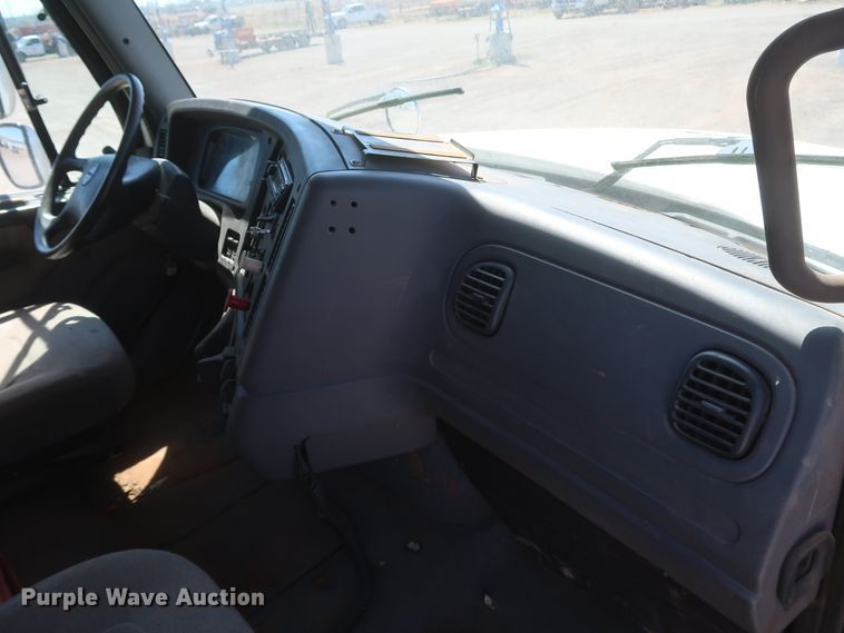 image for item DK3682 2011 Freightliner Business Class M2 112  vacuum truck