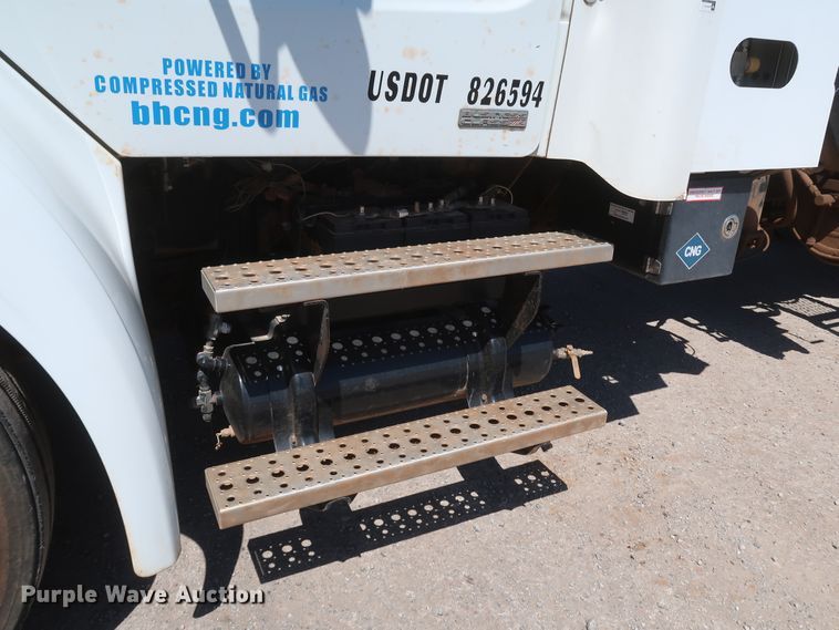 image for item DK3682 2011 Freightliner Business Class M2 112  vacuum truck