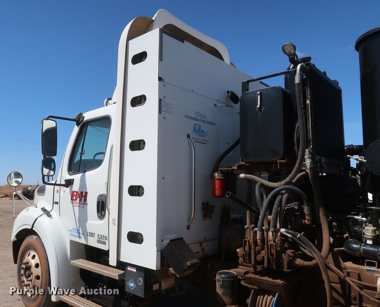 image for item DK3682 2011 Freightliner Business Class M2 112  vacuum truck