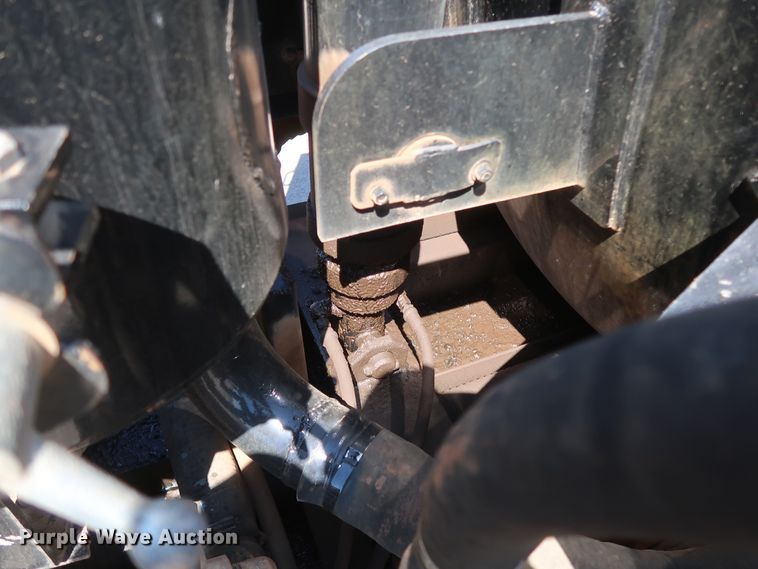 image for item DK3682 2011 Freightliner Business Class M2 112  vacuum truck