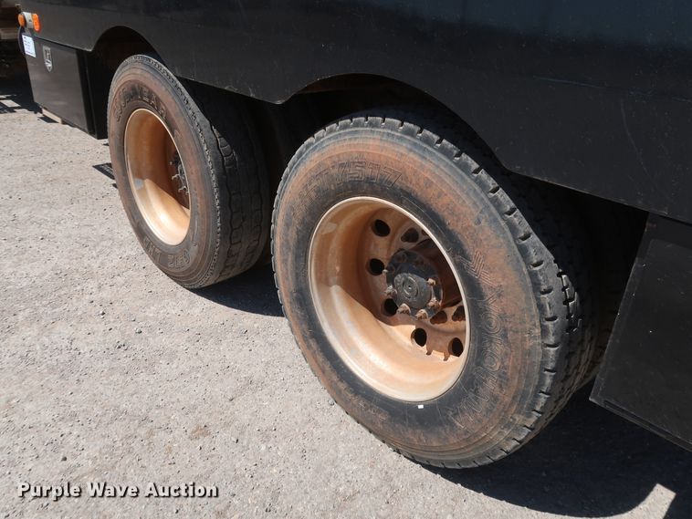 image for item DK3682 2011 Freightliner Business Class M2 112  vacuum truck