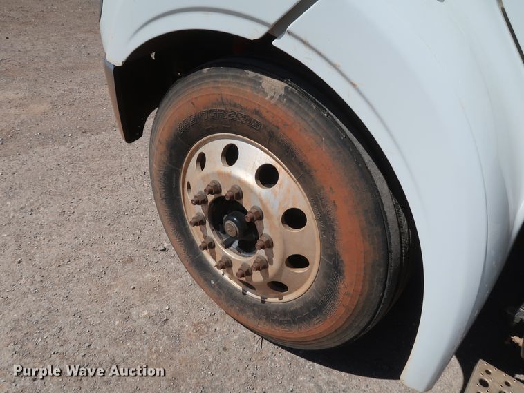 image for item DK3682 2011 Freightliner Business Class M2 112  vacuum truck