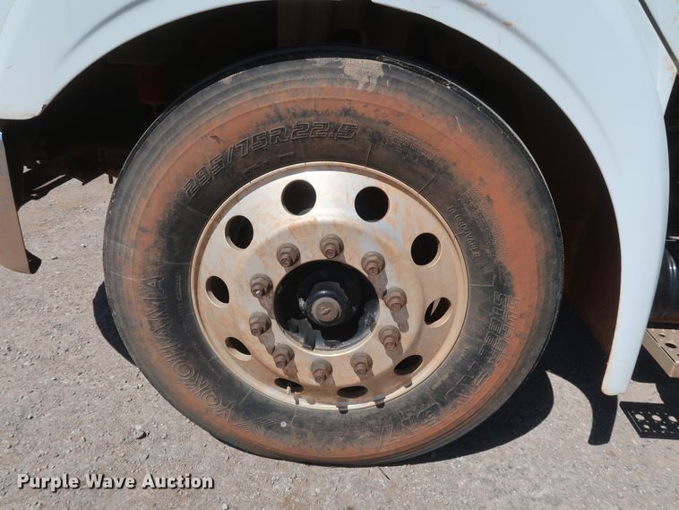 image for item DK3682 2011 Freightliner Business Class M2 112  vacuum truck