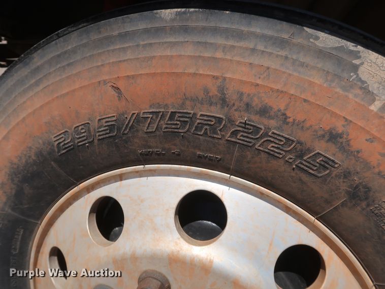 image for item DK3682 2011 Freightliner Business Class M2 112  vacuum truck