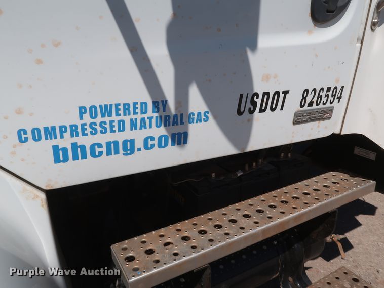 image for item DK3682 2011 Freightliner Business Class M2 112  vacuum truck