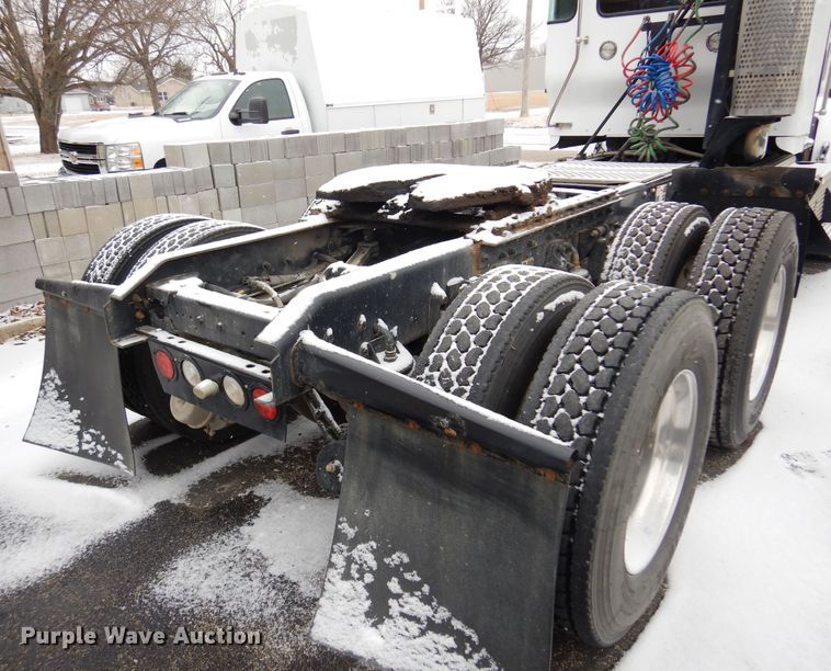 image for item DK4317 2007 Kenworth T800  semi truck