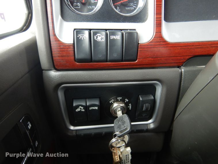 image for item DK4317 2007 Kenworth T800  semi truck