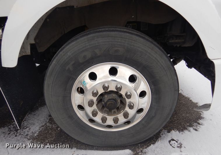 image for item DK4317 2007 Kenworth T800  semi truck