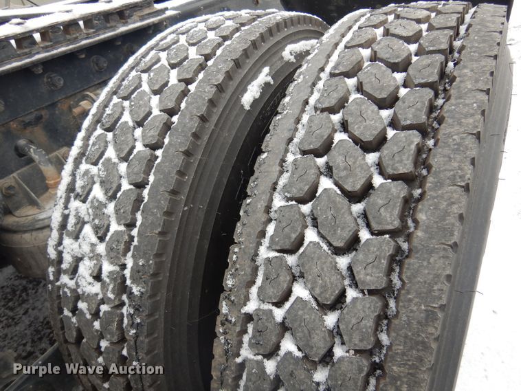 image for item DK4317 2007 Kenworth T800  semi truck