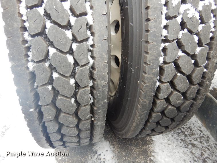 image for item DK4317 2007 Kenworth T800  semi truck