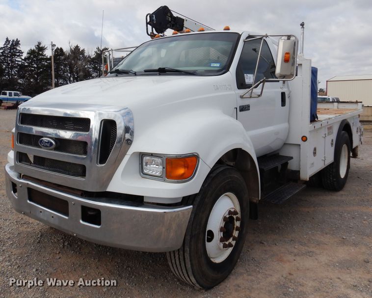 image for item DK4366 2006 Ford F750 Super Duty  utility / service truck