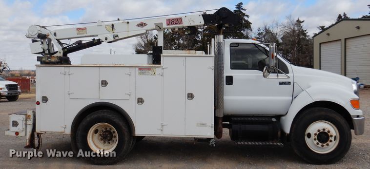 image for item DK4366 2006 Ford F750 Super Duty  utility / service truck