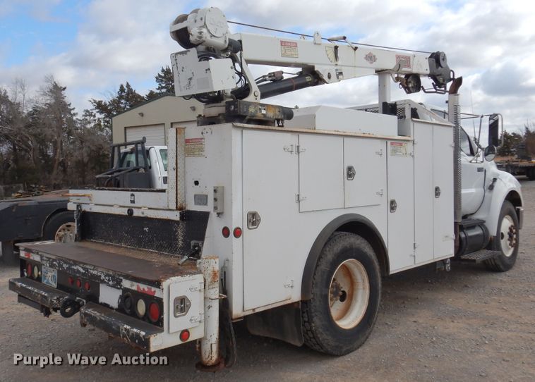 image for item DK4366 2006 Ford F750 Super Duty  utility / service truck