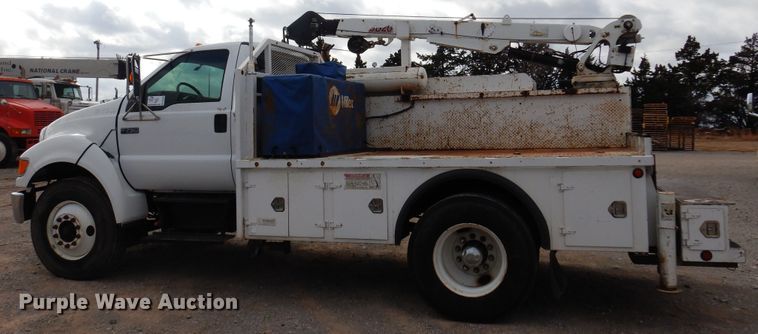 image for item DK4366 2006 Ford F750 Super Duty  utility / service truck