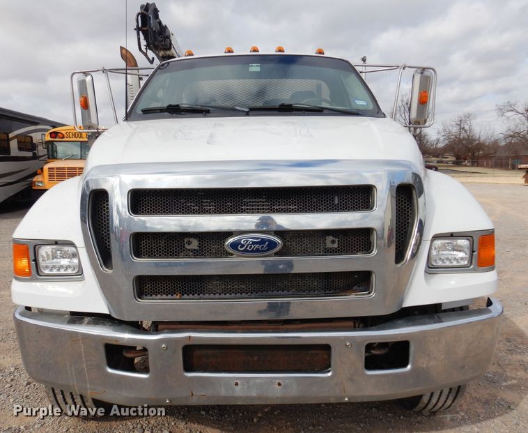 image for item DK4366 2006 Ford F750 Super Duty  utility / service truck