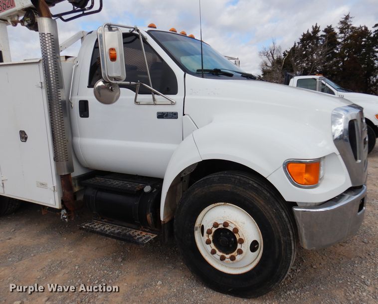 image for item DK4366 2006 Ford F750 Super Duty  utility / service truck