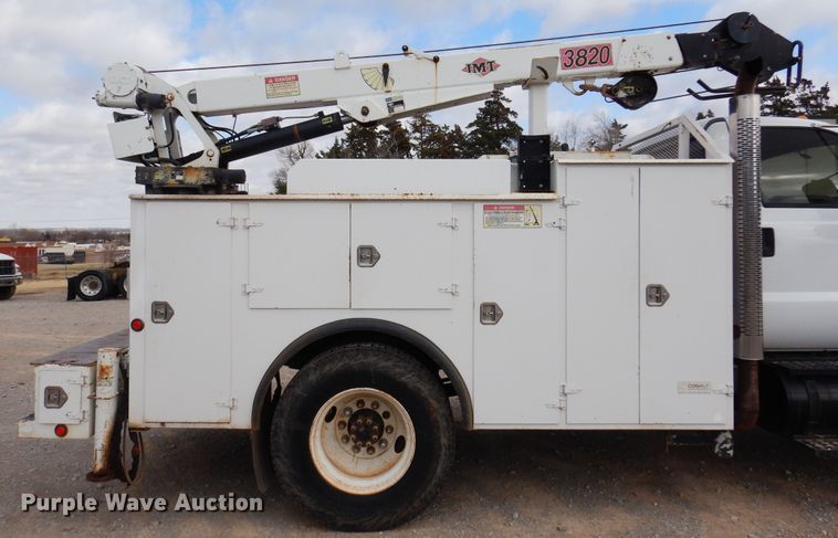 image for item DK4366 2006 Ford F750 Super Duty  utility / service truck