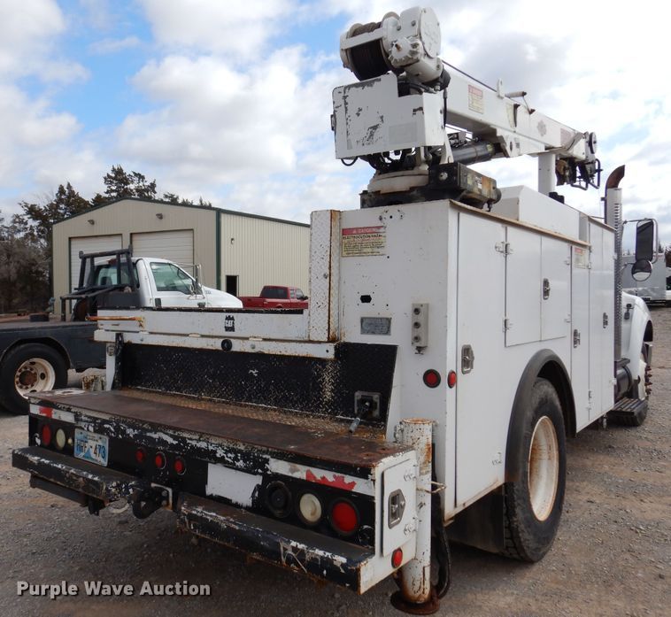 image for item DK4366 2006 Ford F750 Super Duty  utility / service truck