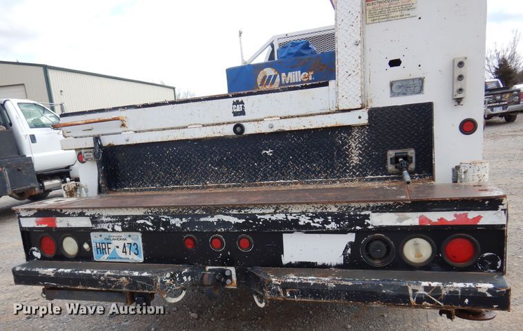 image for item DK4366 2006 Ford F750 Super Duty  utility / service truck