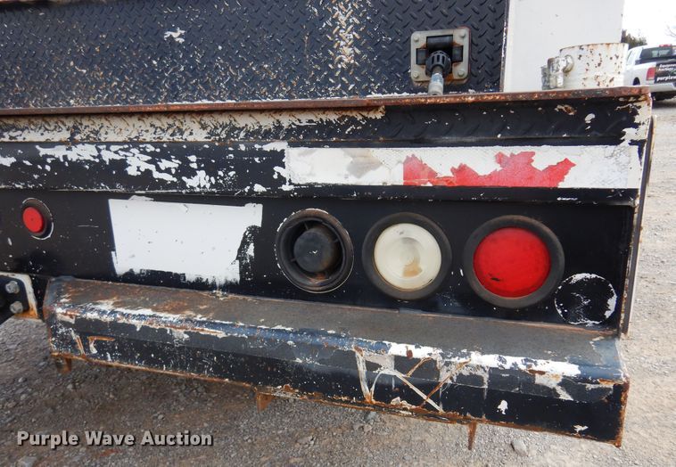 image for item DK4366 2006 Ford F750 Super Duty  utility / service truck