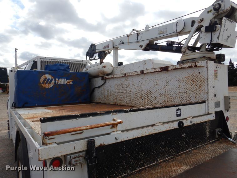 image for item DK4366 2006 Ford F750 Super Duty  utility / service truck