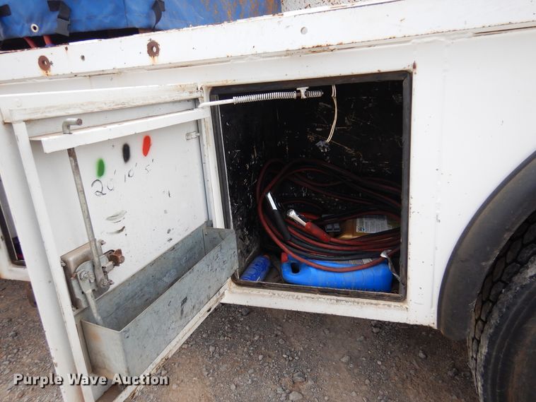 image for item DK4366 2006 Ford F750 Super Duty  utility / service truck