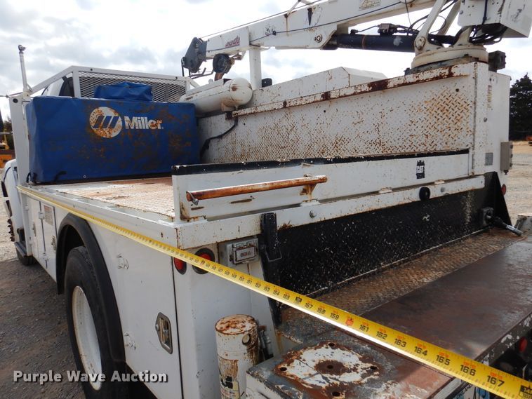 image for item DK4366 2006 Ford F750 Super Duty  utility / service truck