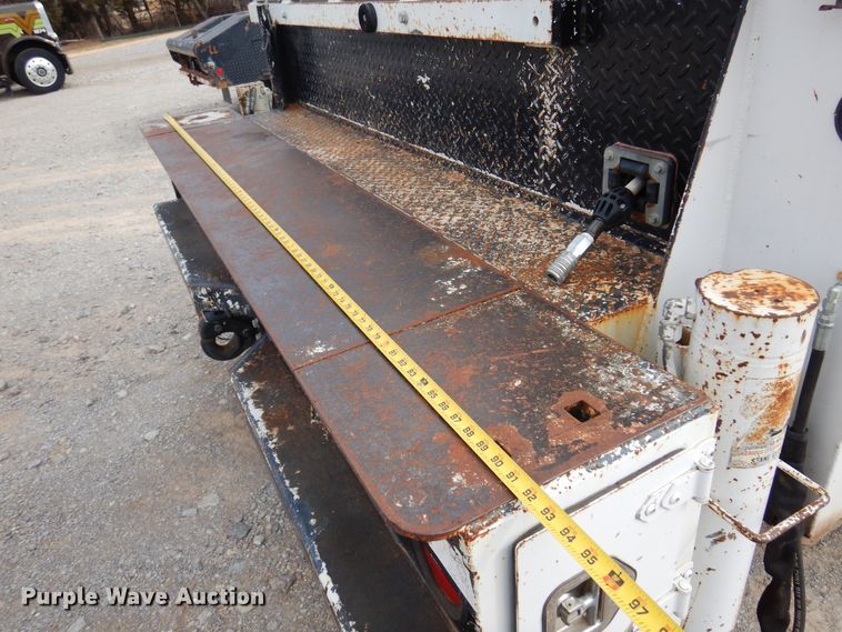 image for item DK4366 2006 Ford F750 Super Duty  utility / service truck