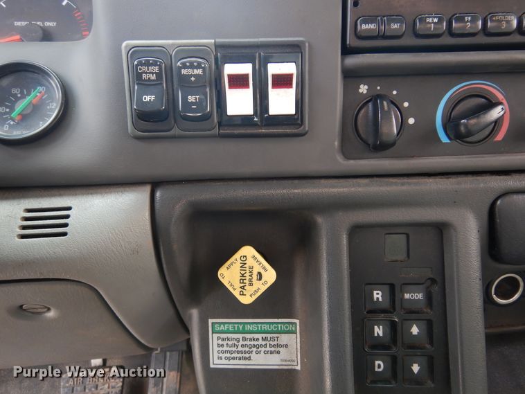 image for item DK4366 2006 Ford F750 Super Duty  utility / service truck