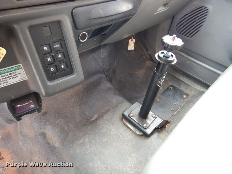 image for item DK4366 2006 Ford F750 Super Duty  utility / service truck