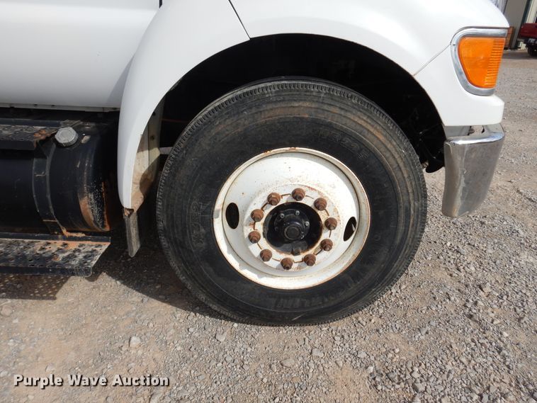 image for item DK4366 2006 Ford F750 Super Duty  utility / service truck