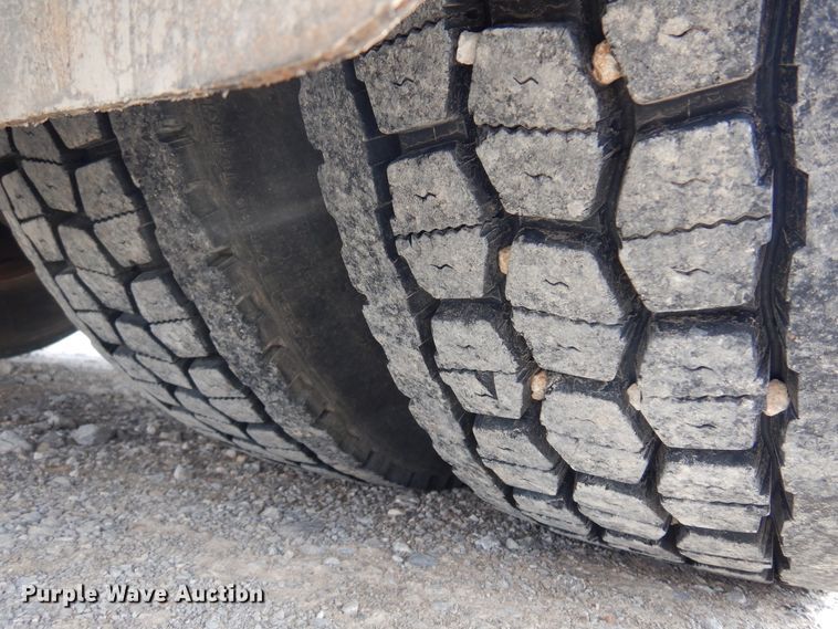 image for item DK4366 2006 Ford F750 Super Duty  utility / service truck