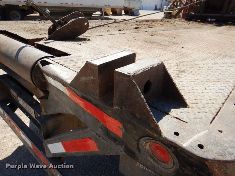 image for item DK8247 1985 International 1654  winch truck